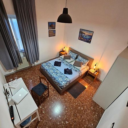Eva Capital Guest House Vitinia Eksteriør billede